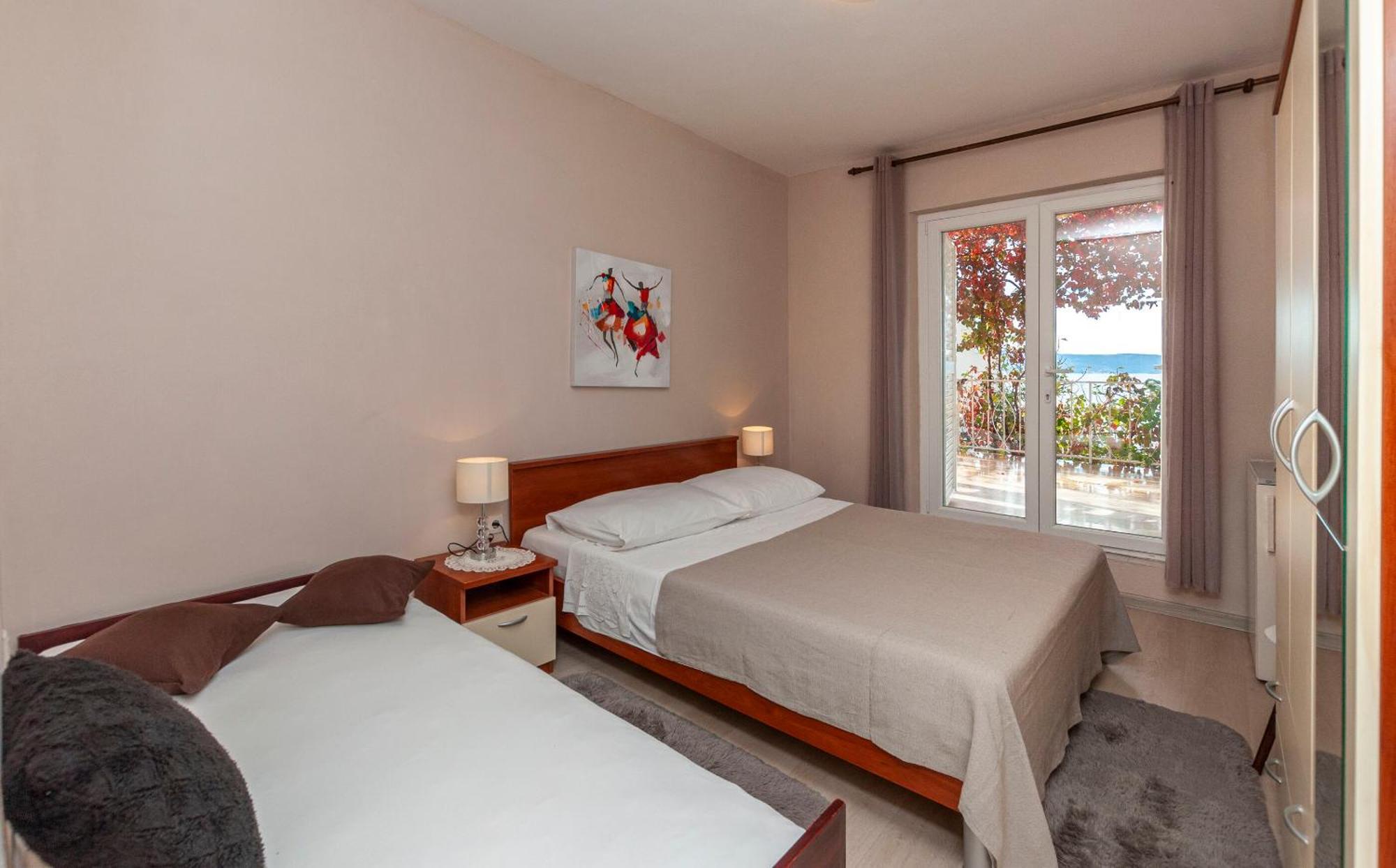 Apartment And Rooms Tatjana Omiš Extérieur photo
