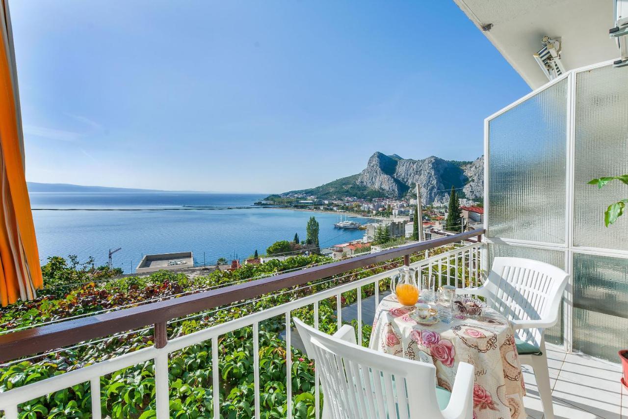 Apartment And Rooms Tatjana Omiš Extérieur photo